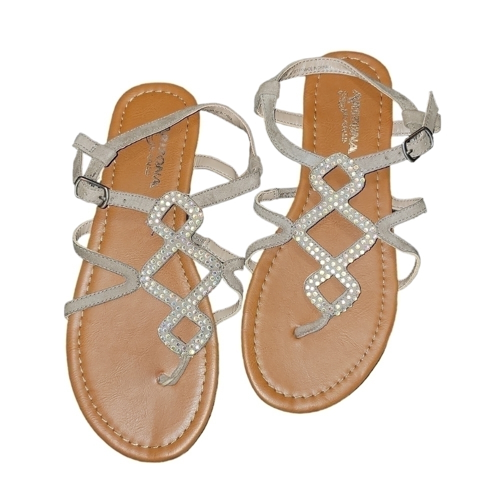 Arizona jeans Co sandals size 6